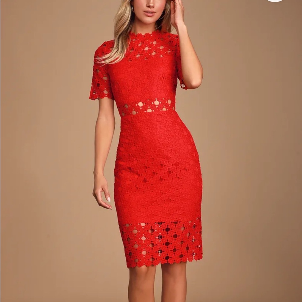 Lulu’s red lace bodycon midi - size Small